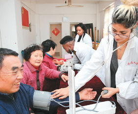 洋雷鋒 志愿服務進社區(qū)